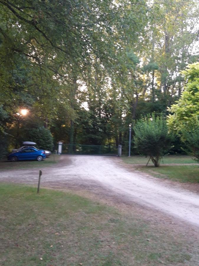 מלון Camping De Baignes מראה חיצוני תמונה