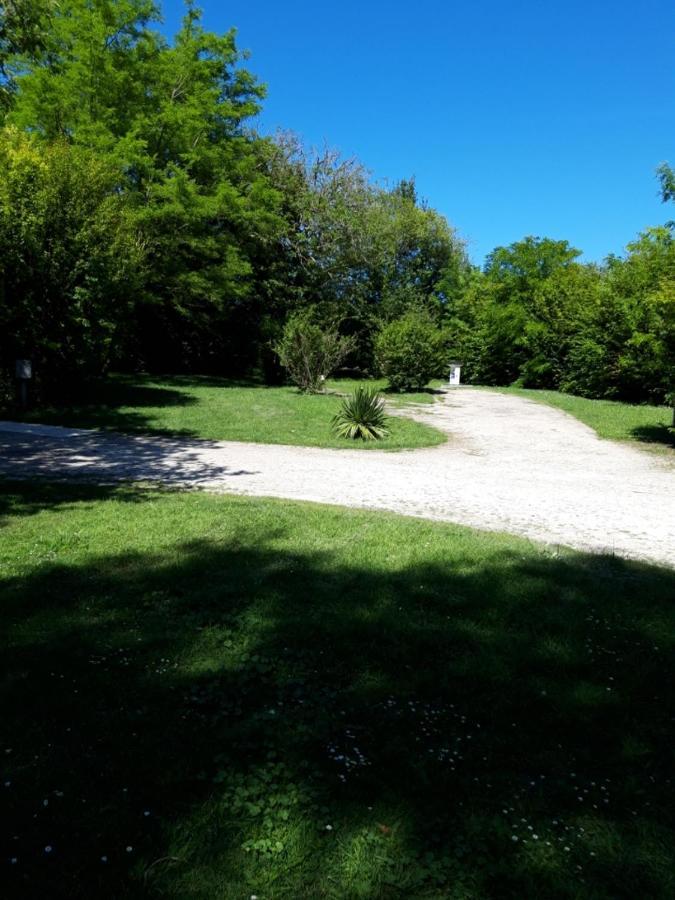 מלון Camping De Baignes מראה חיצוני תמונה